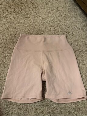 ALO shorts pink